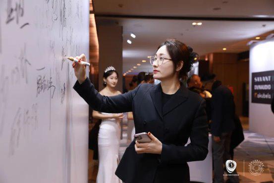 参加华人设计师高尔夫俱乐部西安队年会m6米乐app加拿大HV生态空调受邀